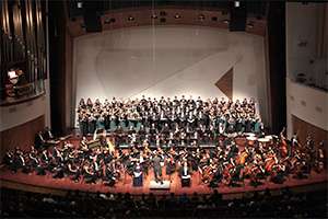 Symphony and choir musicians