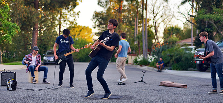 Will Chant with the band Rose Avenue